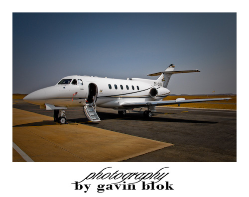 Hawker 700